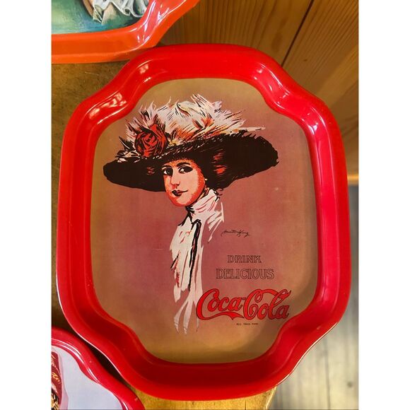 Vintage Graphic Design Coca Cola Trays Lot Of 4 Made In Hong Kong 6” x 7.5” Red - Picture 4 of 14